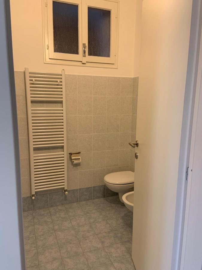 Casa Colmegna Mit Traumhaften See- Und Bergblick Luino Eksteriør bilde