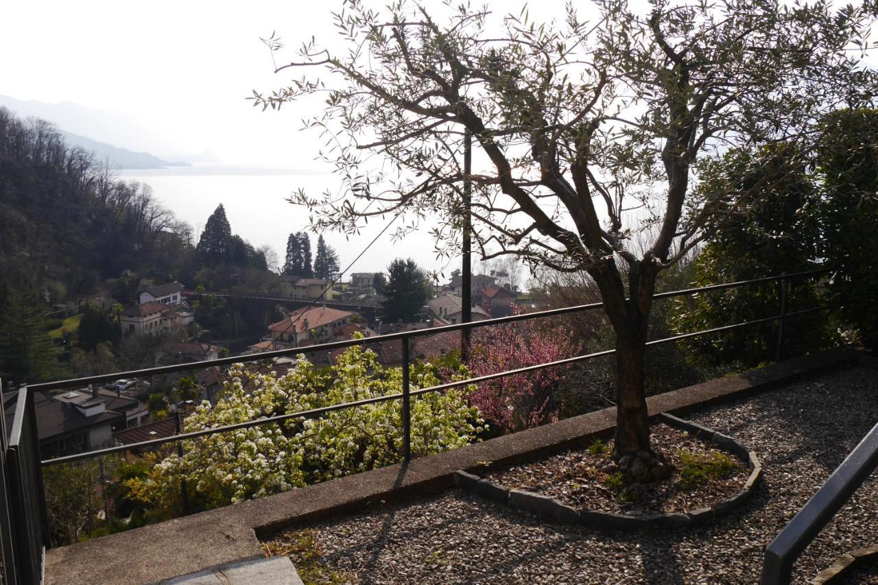 Casa Colmegna Mit Traumhaften See- Und Bergblick Luino Eksteriør bilde