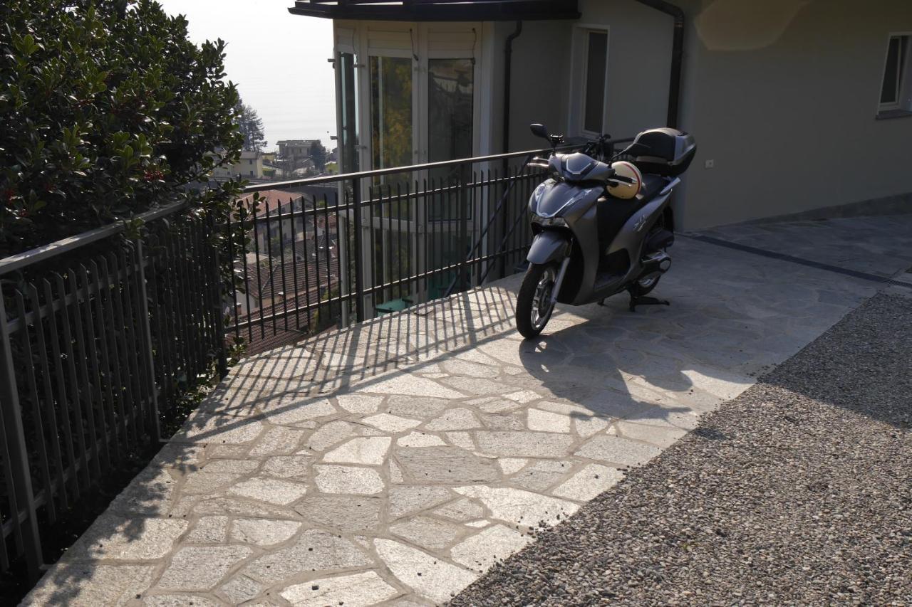 Casa Colmegna Mit Traumhaften See- Und Bergblick Luino Eksteriør bilde