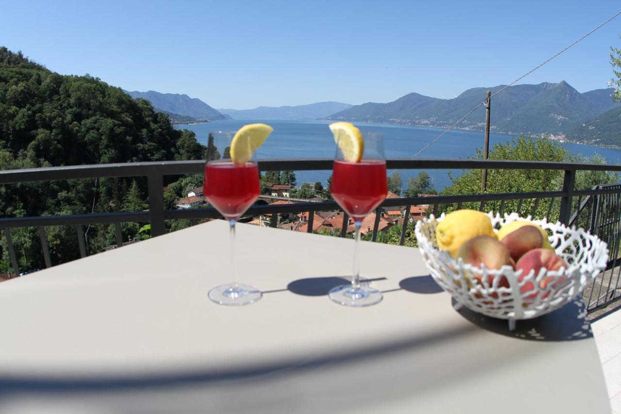 Casa Colmegna Mit Traumhaften See- Und Bergblick Luino Eksteriør bilde